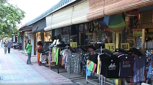 Shopping in Pantai Cenang